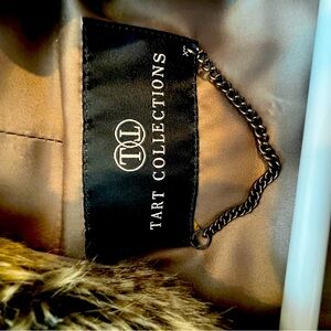 Faux fur vest… or just a couple of times!! Hip length and keeps you warm ♥️  XS